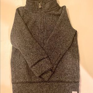 Gap boys herringbone half zip,  size 3 years